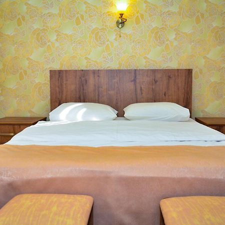 Asour Hotel Goris Exterior photo