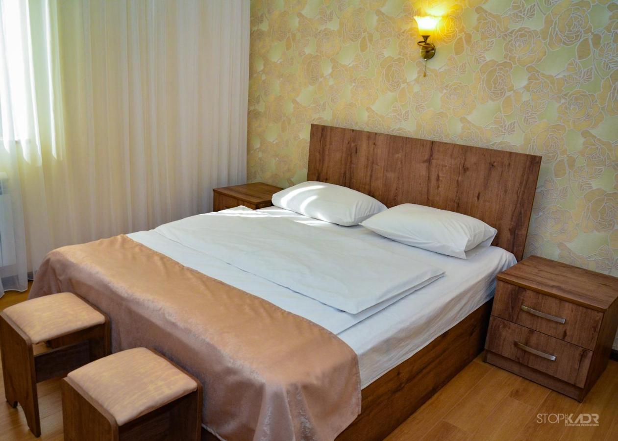 Asour Hotel Goris Exterior photo