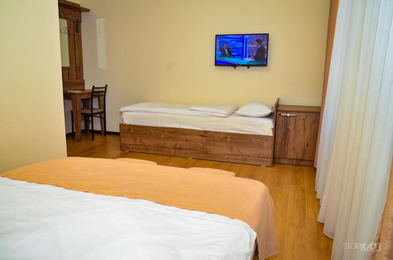 Asour Hotel Goris Exterior photo