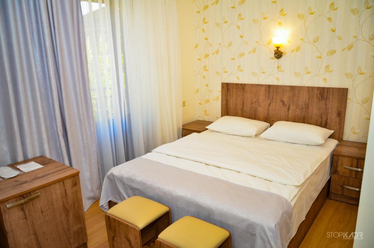 Asour Hotel Goris Exterior photo